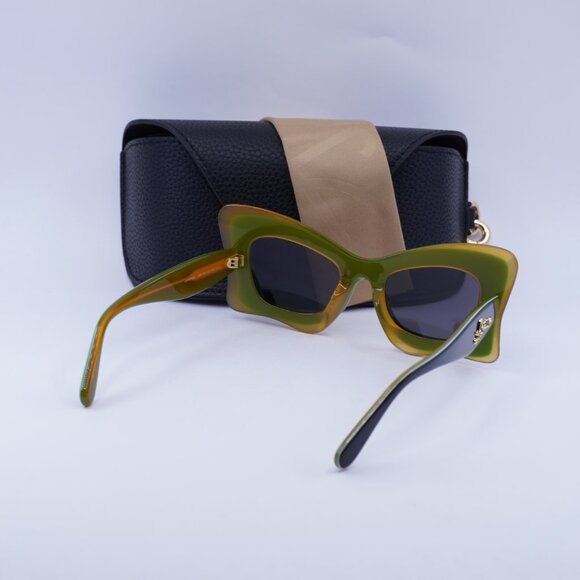 Loewe LW40140U 20A Cat Eye Sunglasses – Black/Orange/Grey - Picture 9 of 11